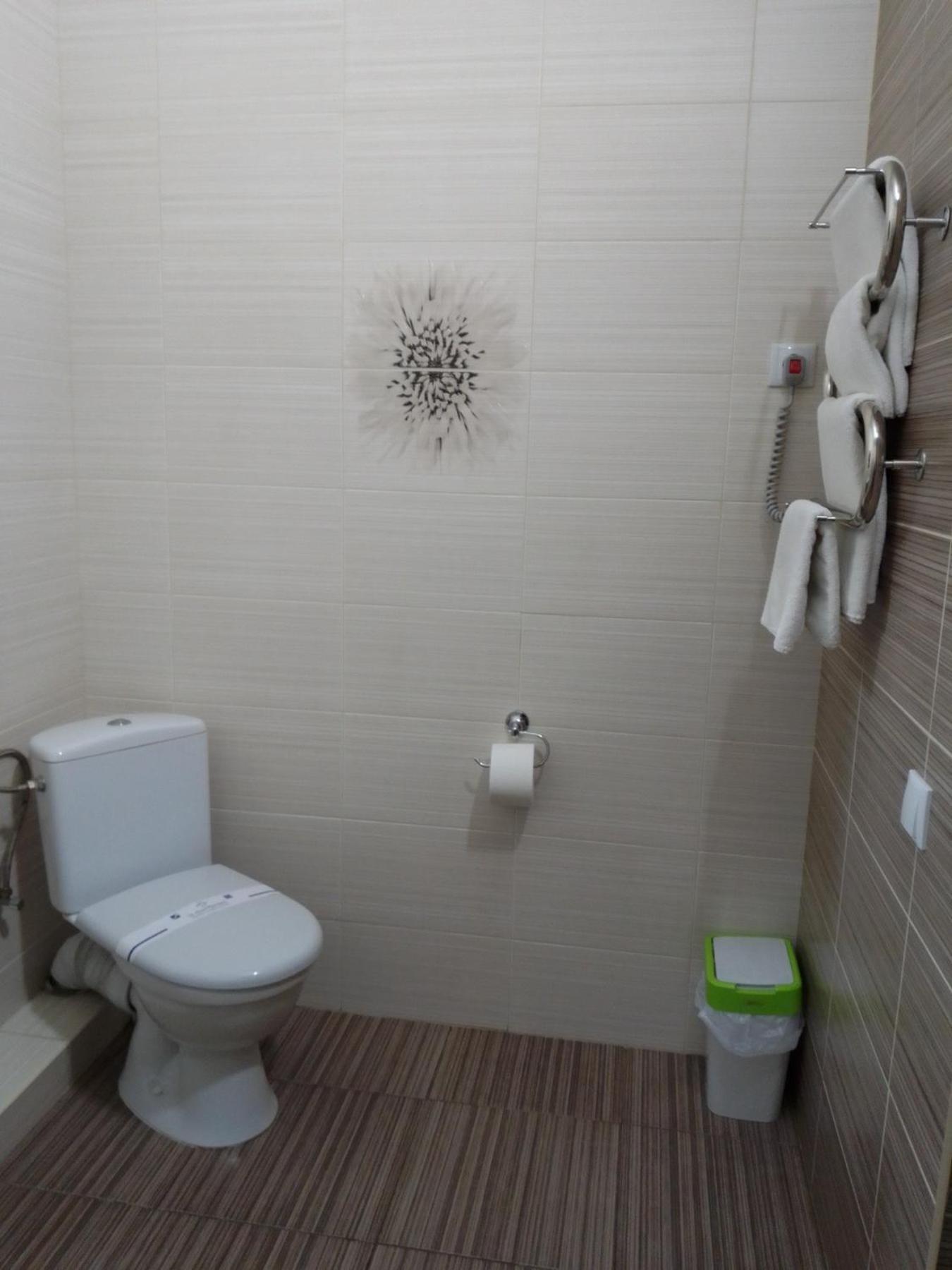 Hostel Iskra Λβιβ Εξωτερικό φωτογραφία