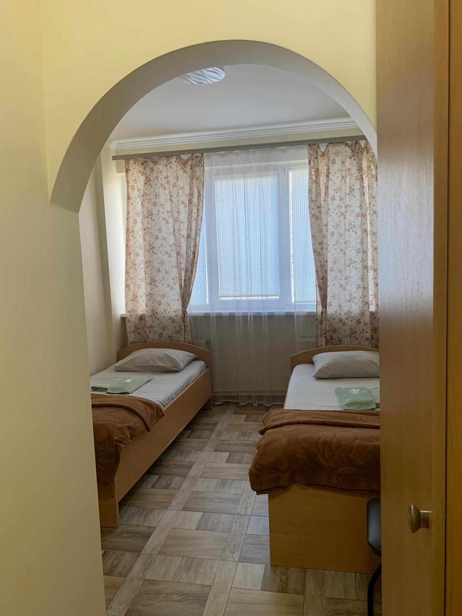 Hostel Iskra Λβιβ Εξωτερικό φωτογραφία