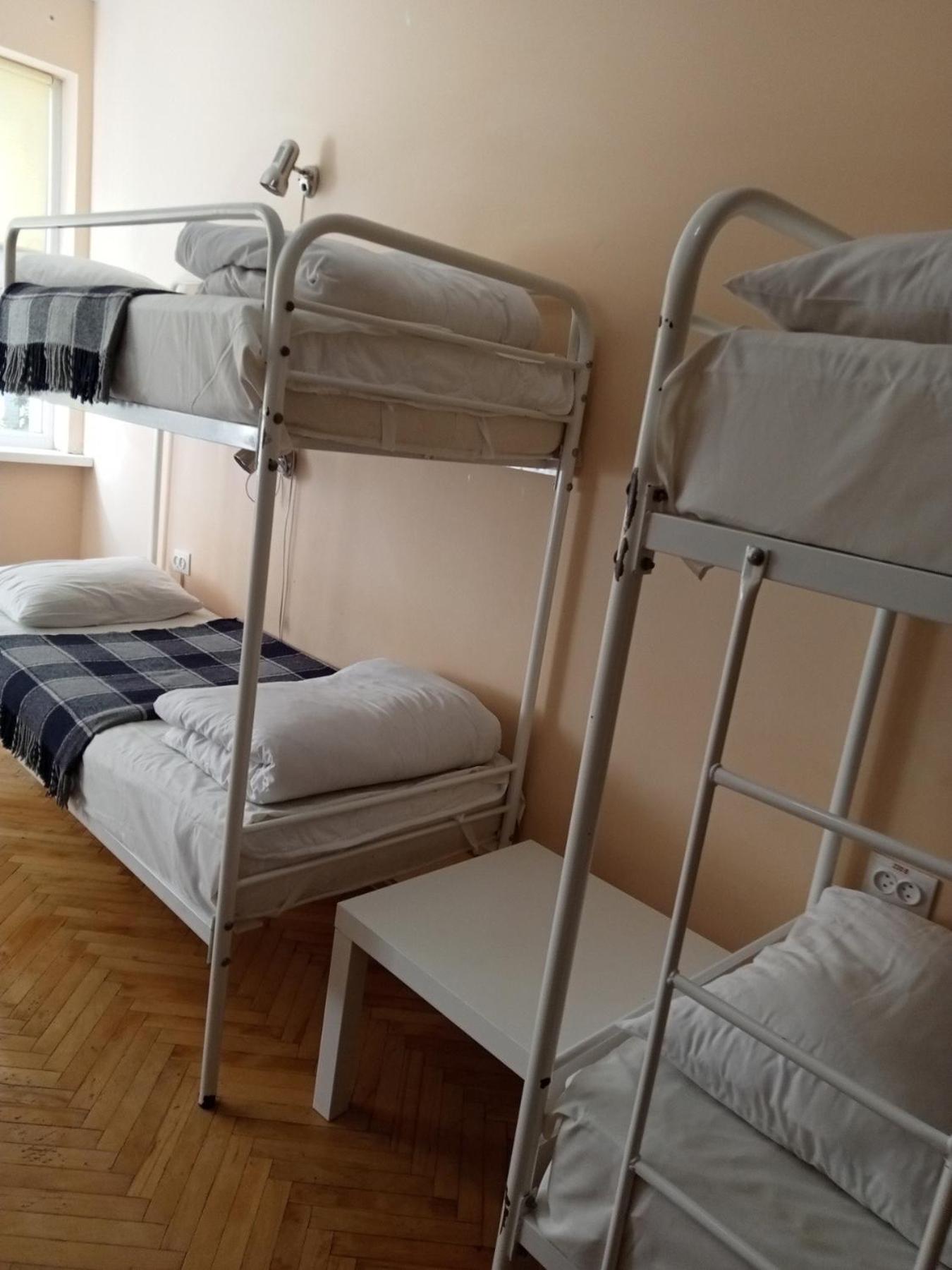 Hostel Iskra Λβιβ Εξωτερικό φωτογραφία