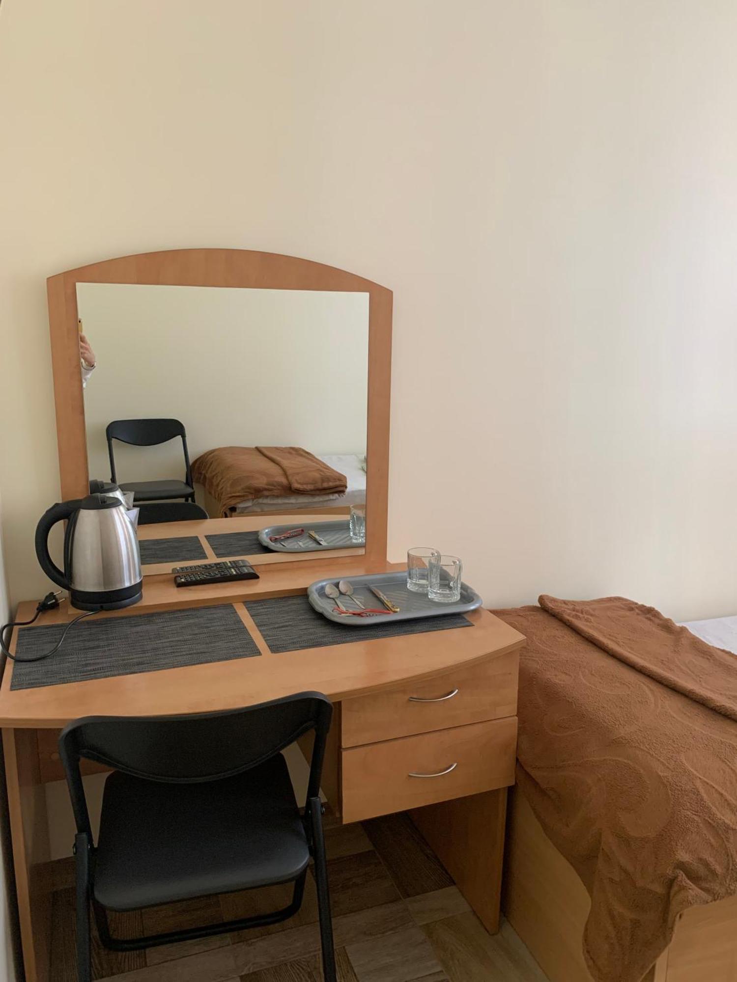 Hostel Iskra Λβιβ Εξωτερικό φωτογραφία