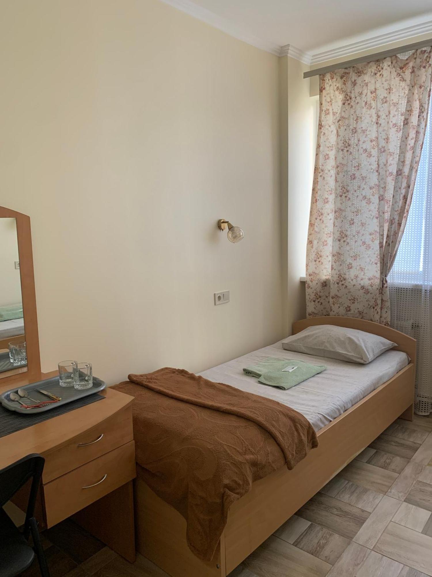 Hostel Iskra Λβιβ Εξωτερικό φωτογραφία
